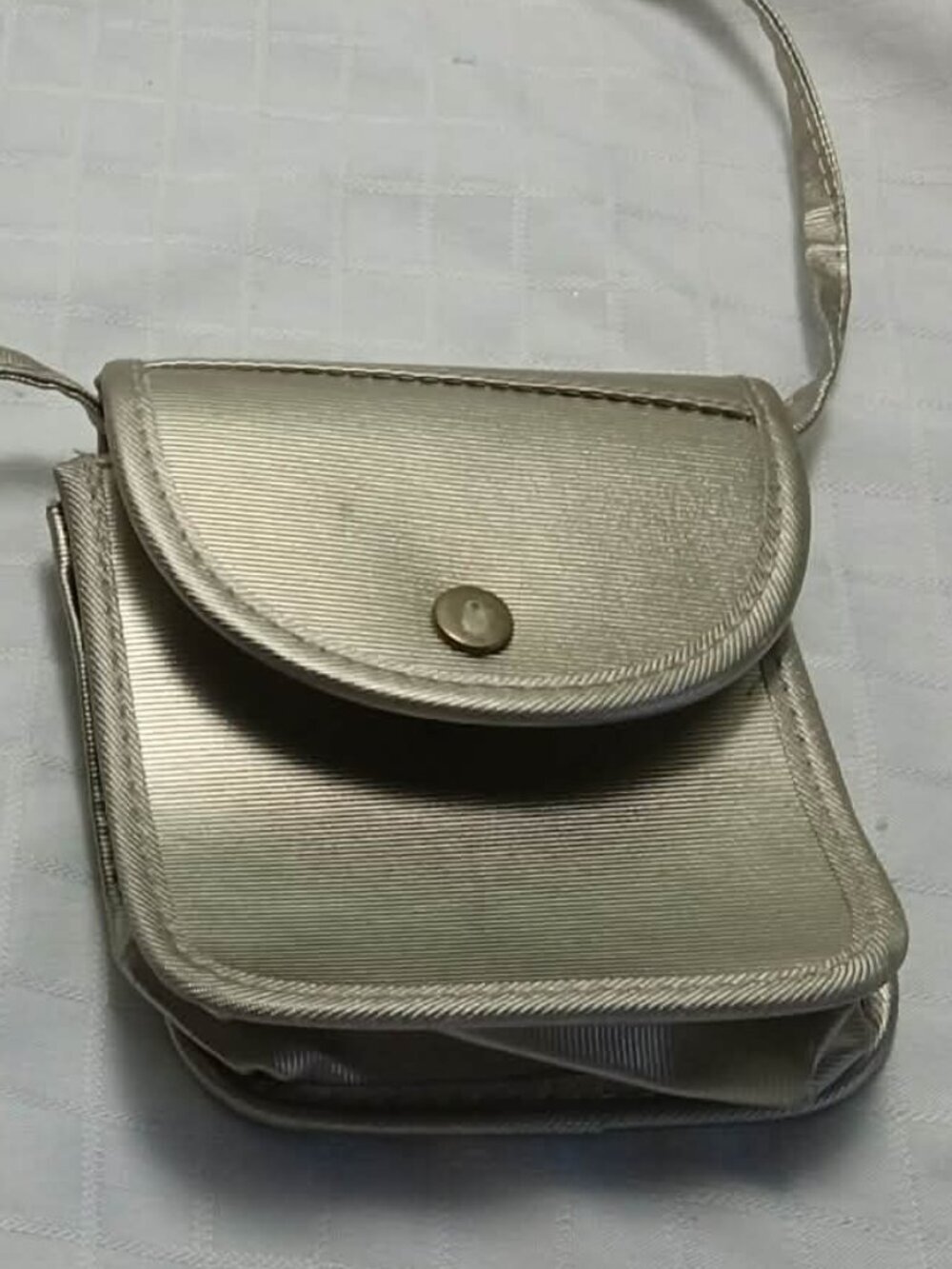 Small silver-gold Mary Kay handbag 4 1/2 X 4 1/2 inches